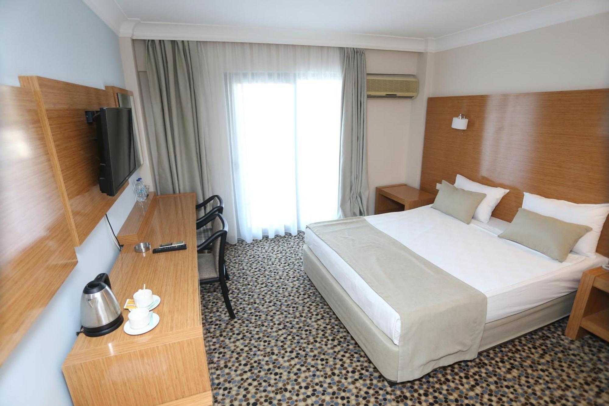 Hotel Ada Newday